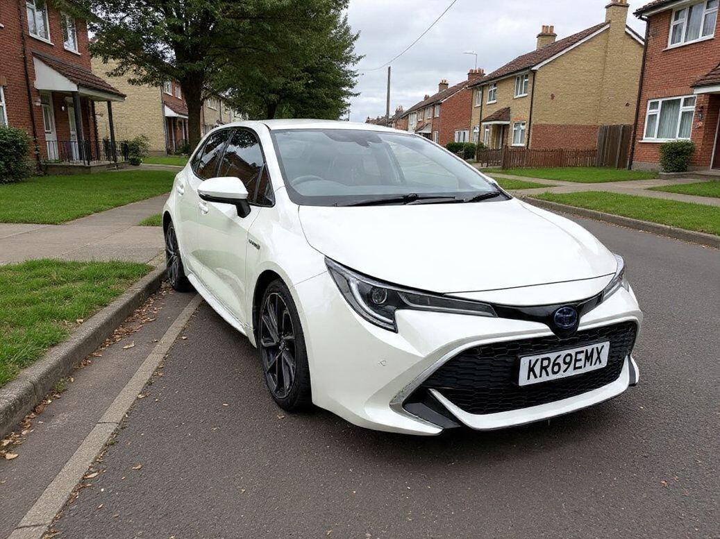 2.0 VVT-h Excel Hatchback 5dr Petrol Hybrid CVT Euro 6 (s/s) (184 ps)